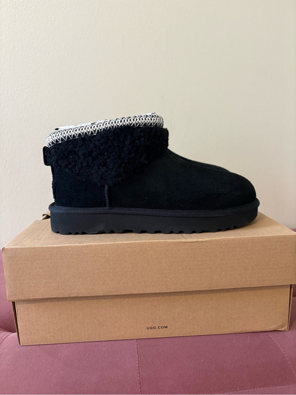 UGG Classic Ultra Mini Maxi Curly Boots